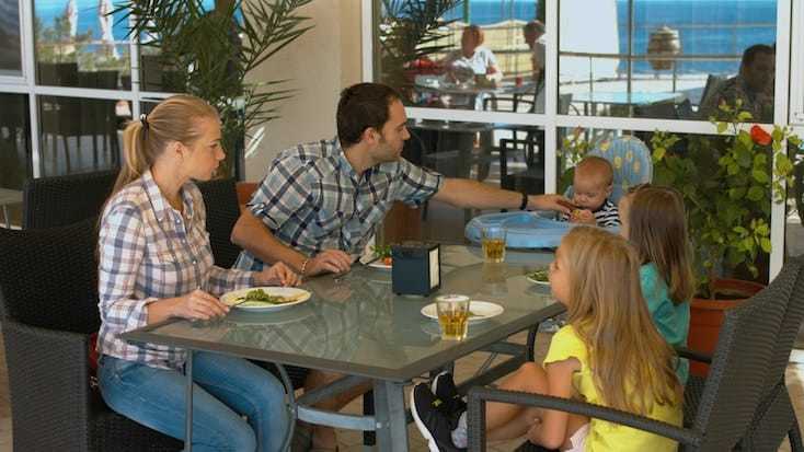 How to Travel with a Newly Eating Baby How to Travel with a Newly Eating Baby | New Ways Nutrition #travel #BLW #parenting